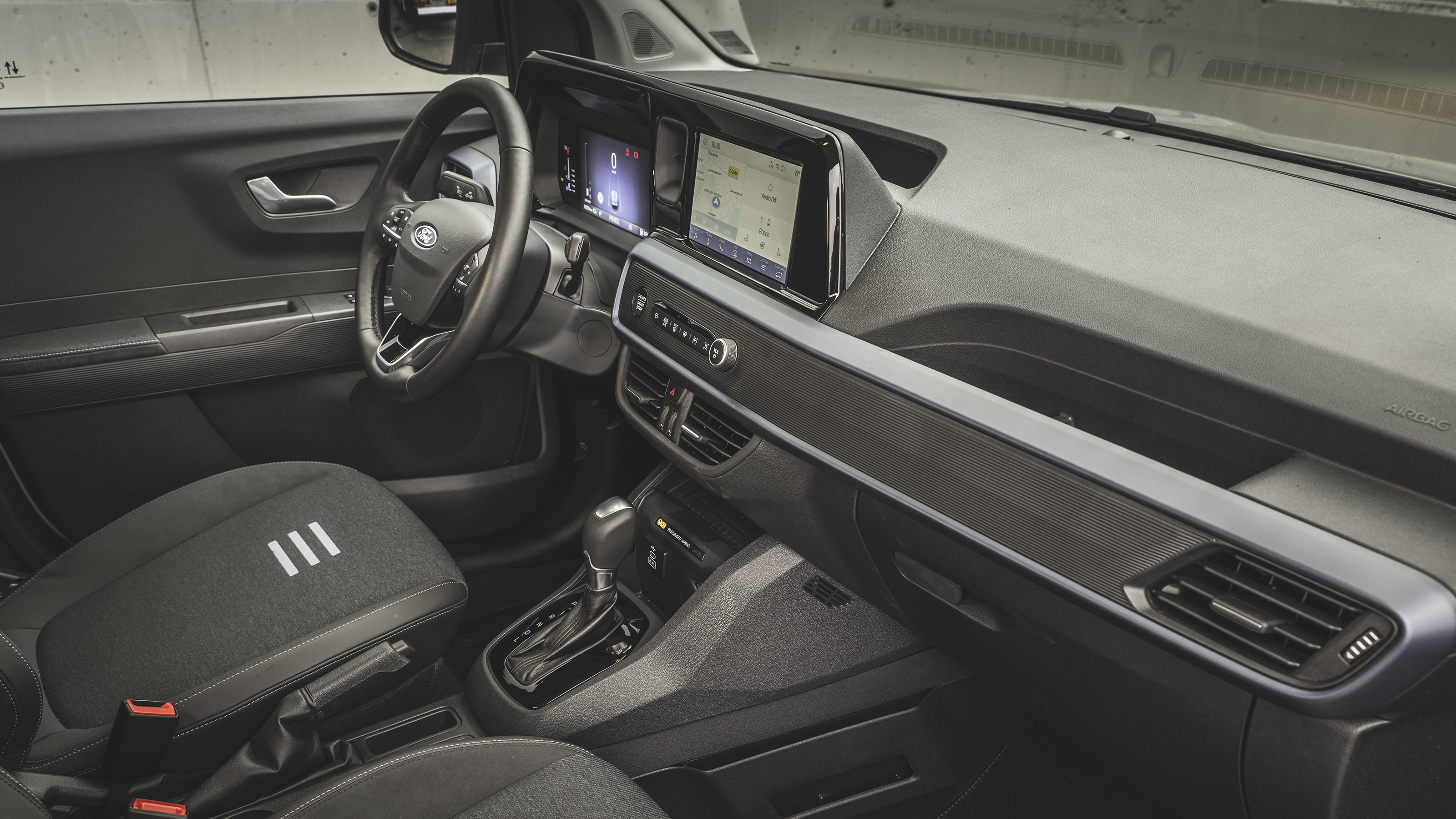 Ford Transit Courier - dash