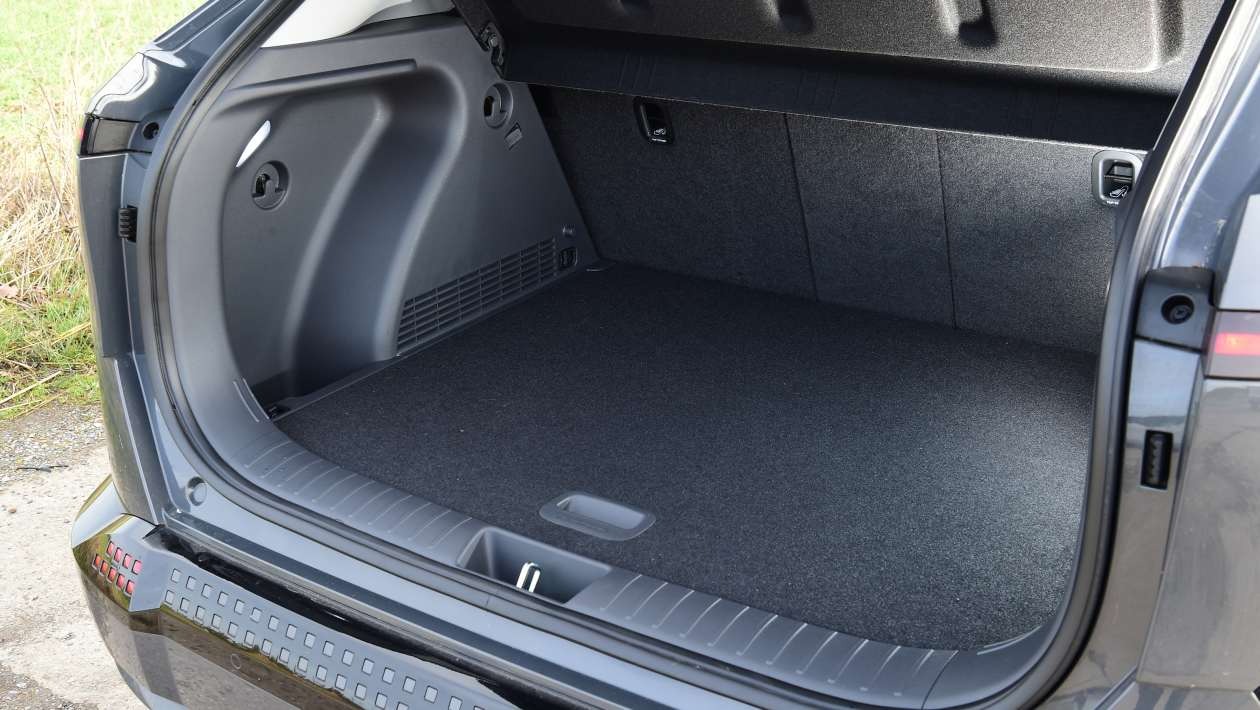Hyundai Kona Electric - boot