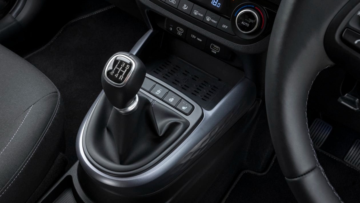 Hyundai i10 - manual