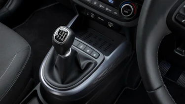 Hyundai i10 - manual