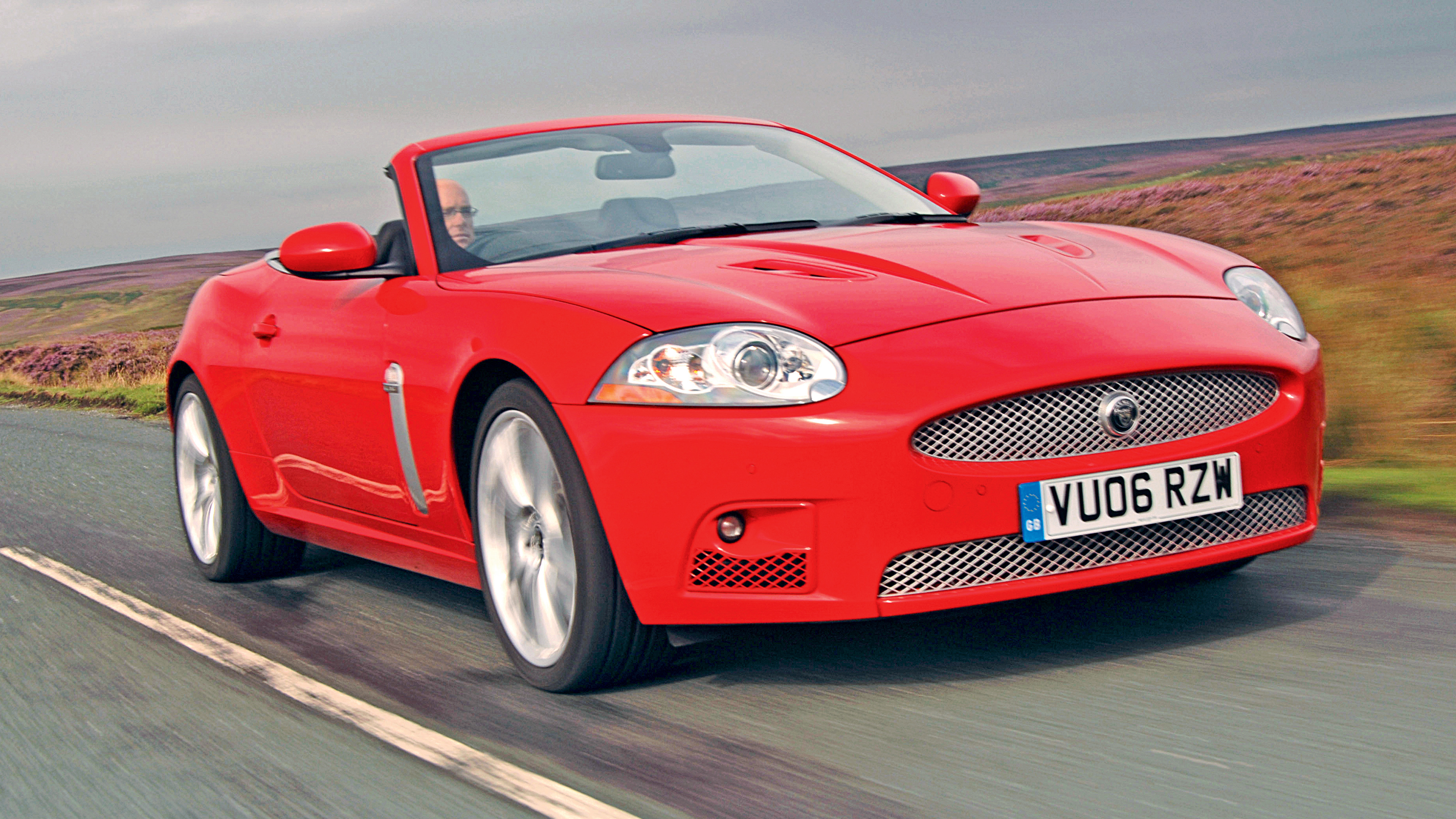 Jaguar XKR Mk2 - front tracking