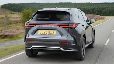 Lexus NX - rear