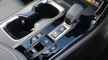 Lexus NX - centre console