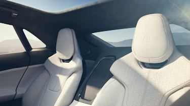 Lotus Emeya - seats