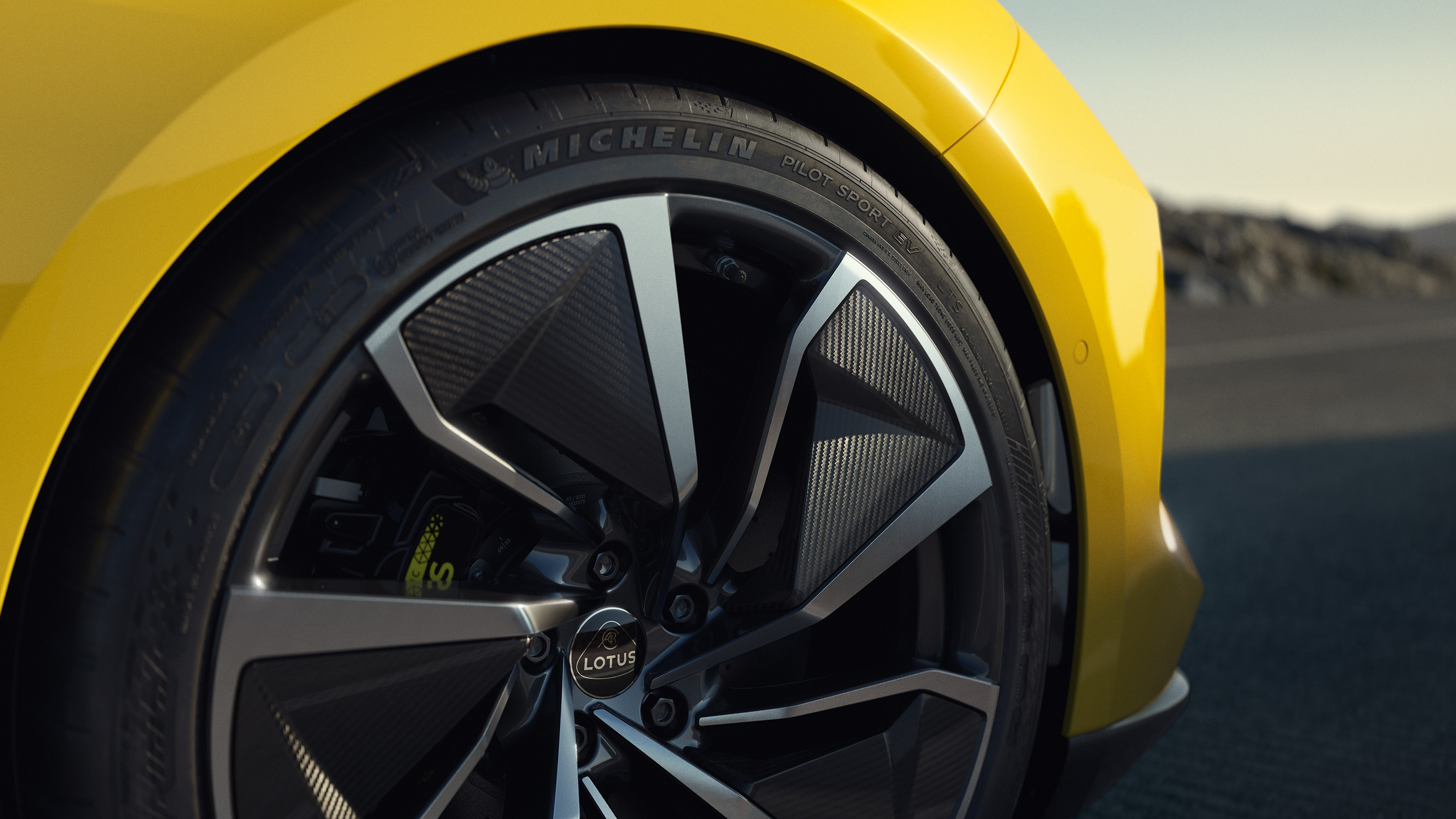 Lotus Emeya - wheel