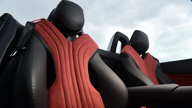 MG Cyberster 2024 UK - seats