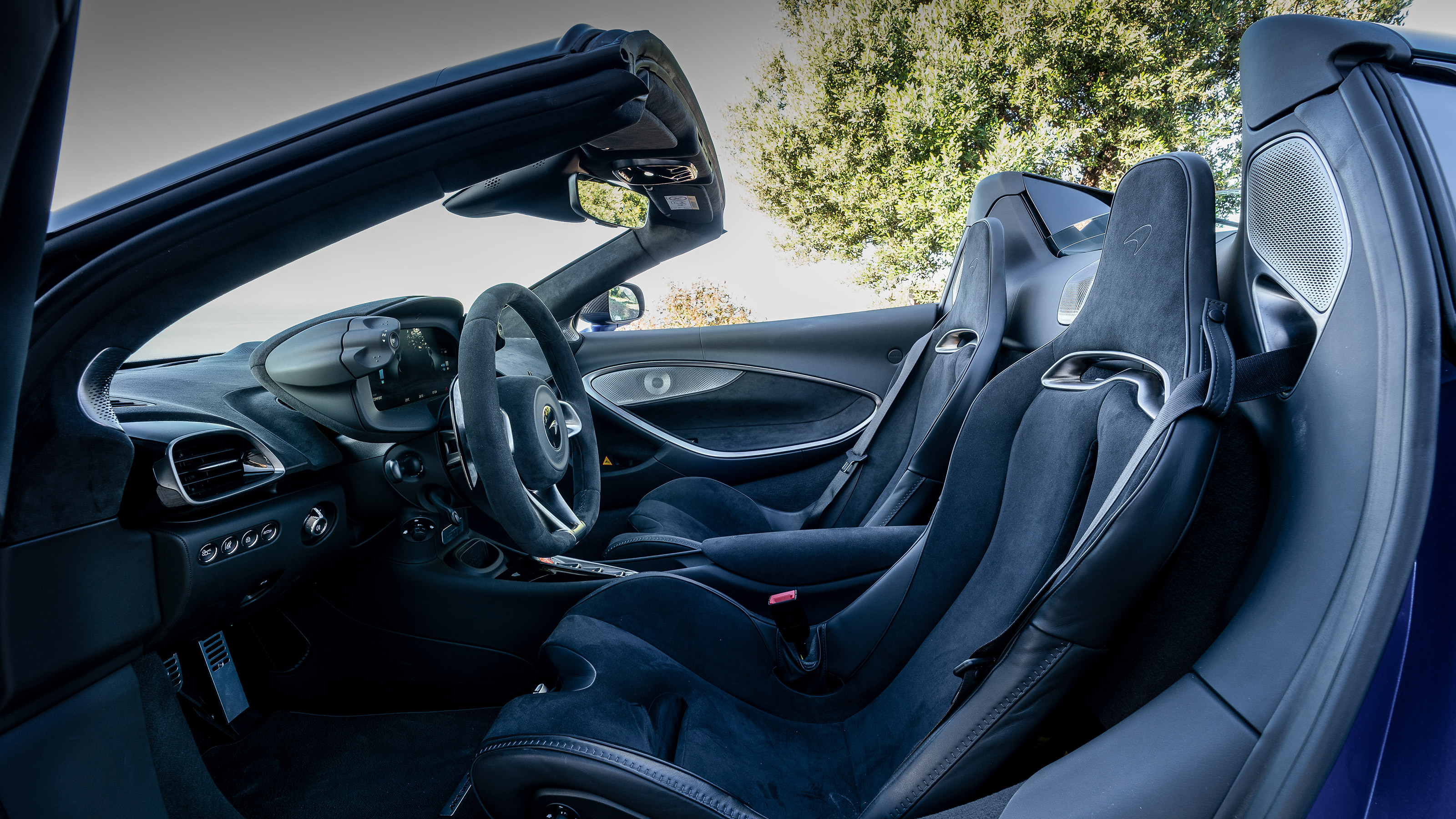 McLaren Artura Spider - seats