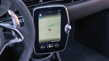 McLaren Artura Spider - screen