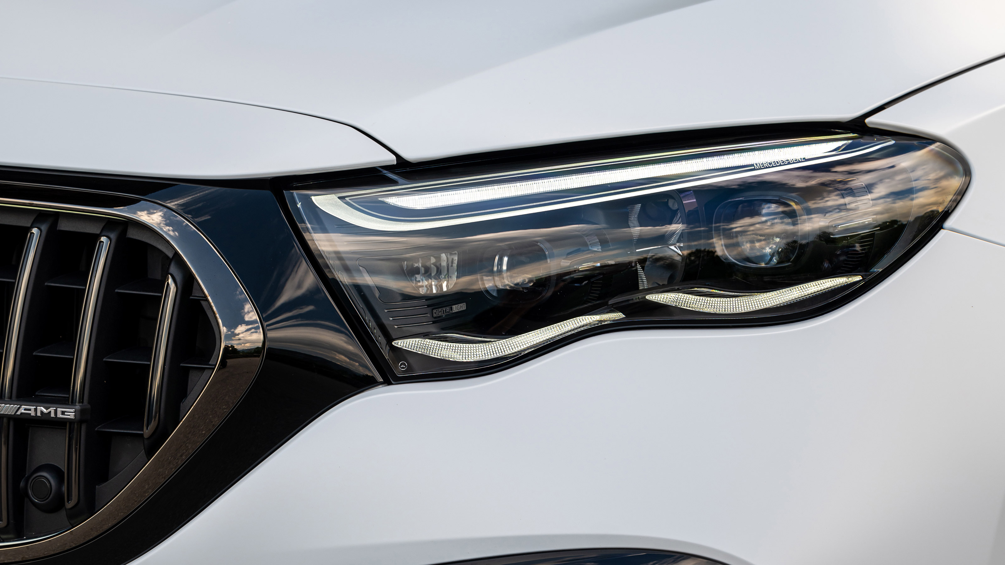 Mercedes-AMG E 53 - front light