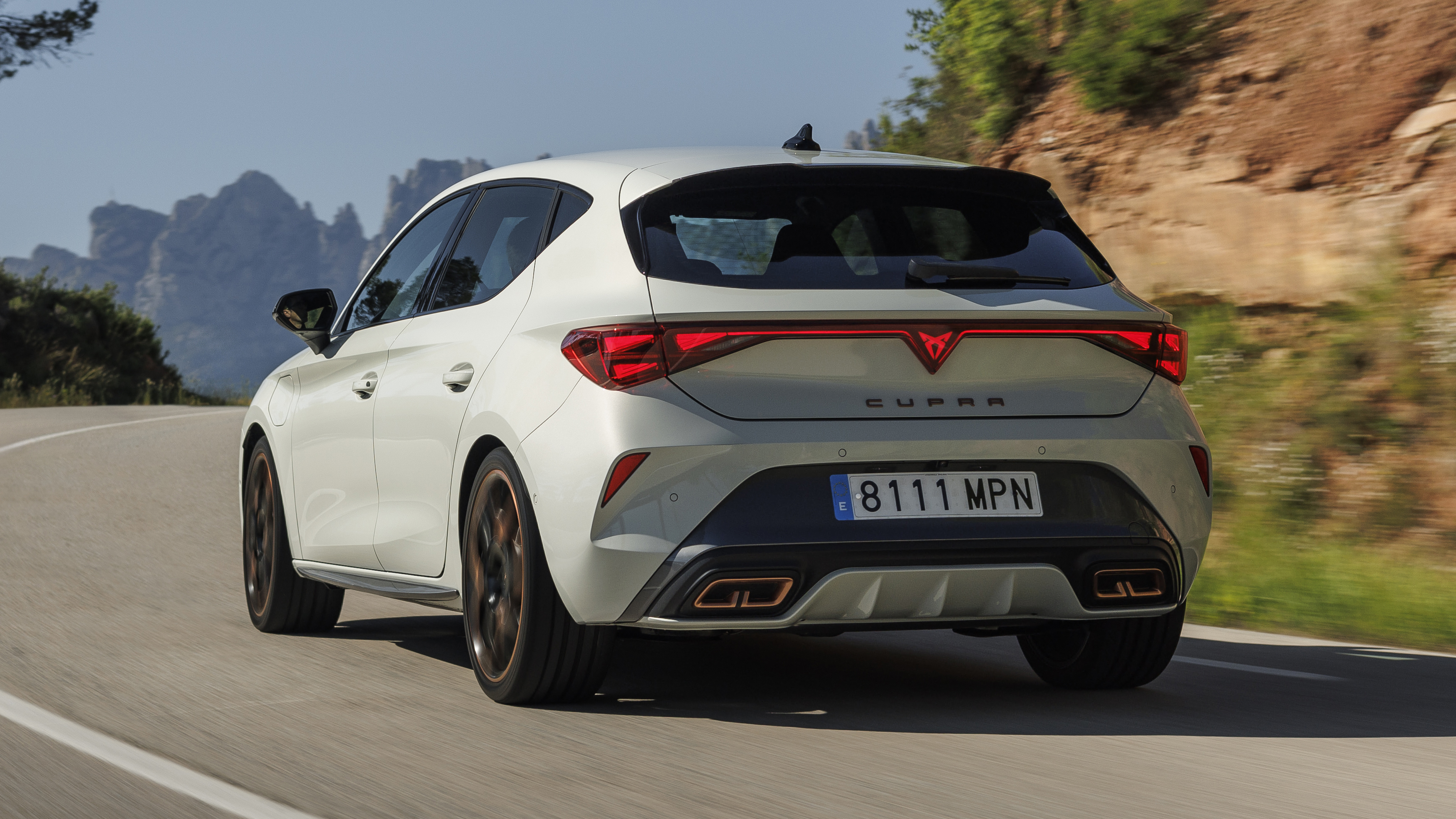 New 2024 Cupra Leon - rear tracking 