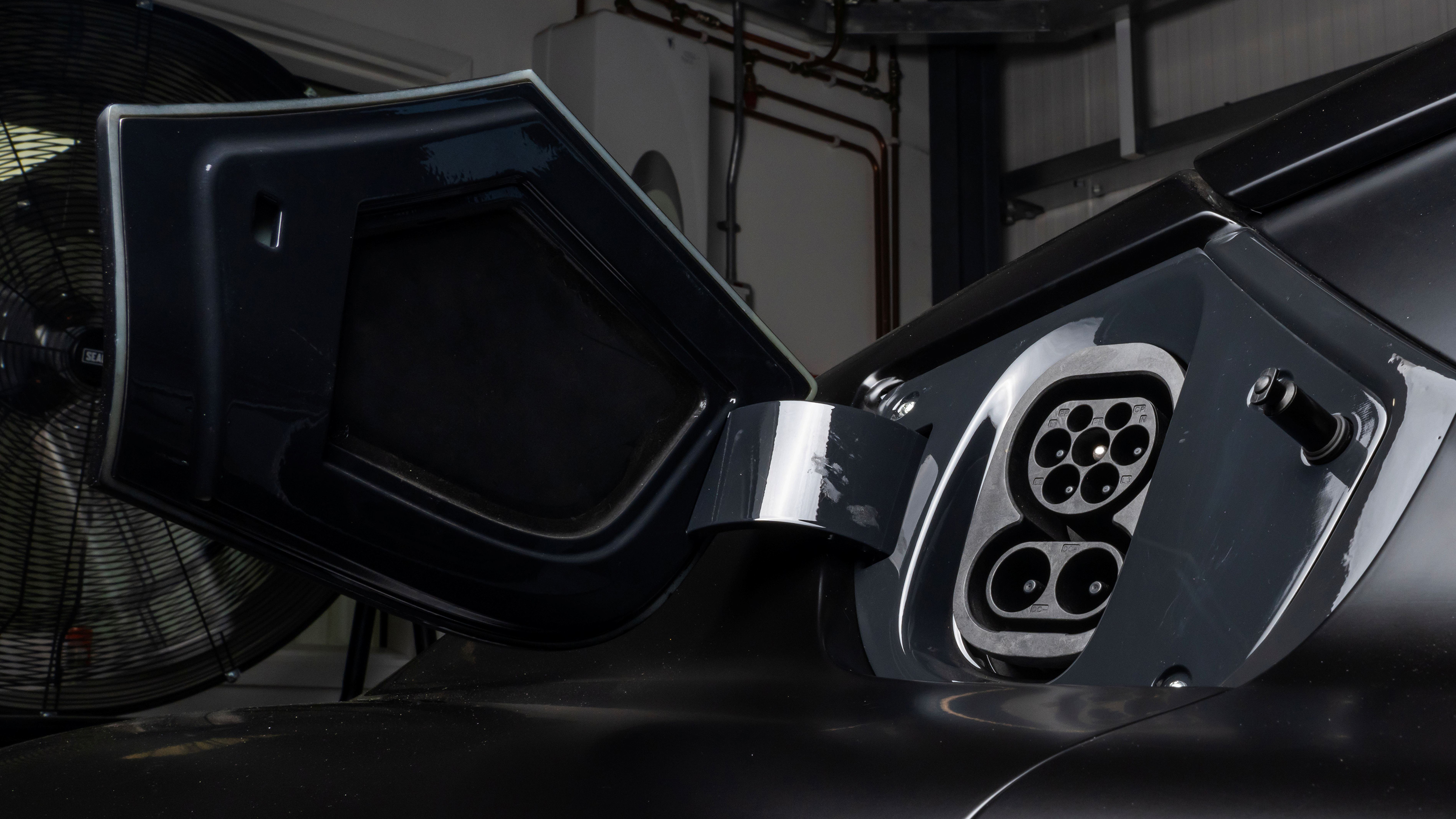 Nyobolt EV - charging port