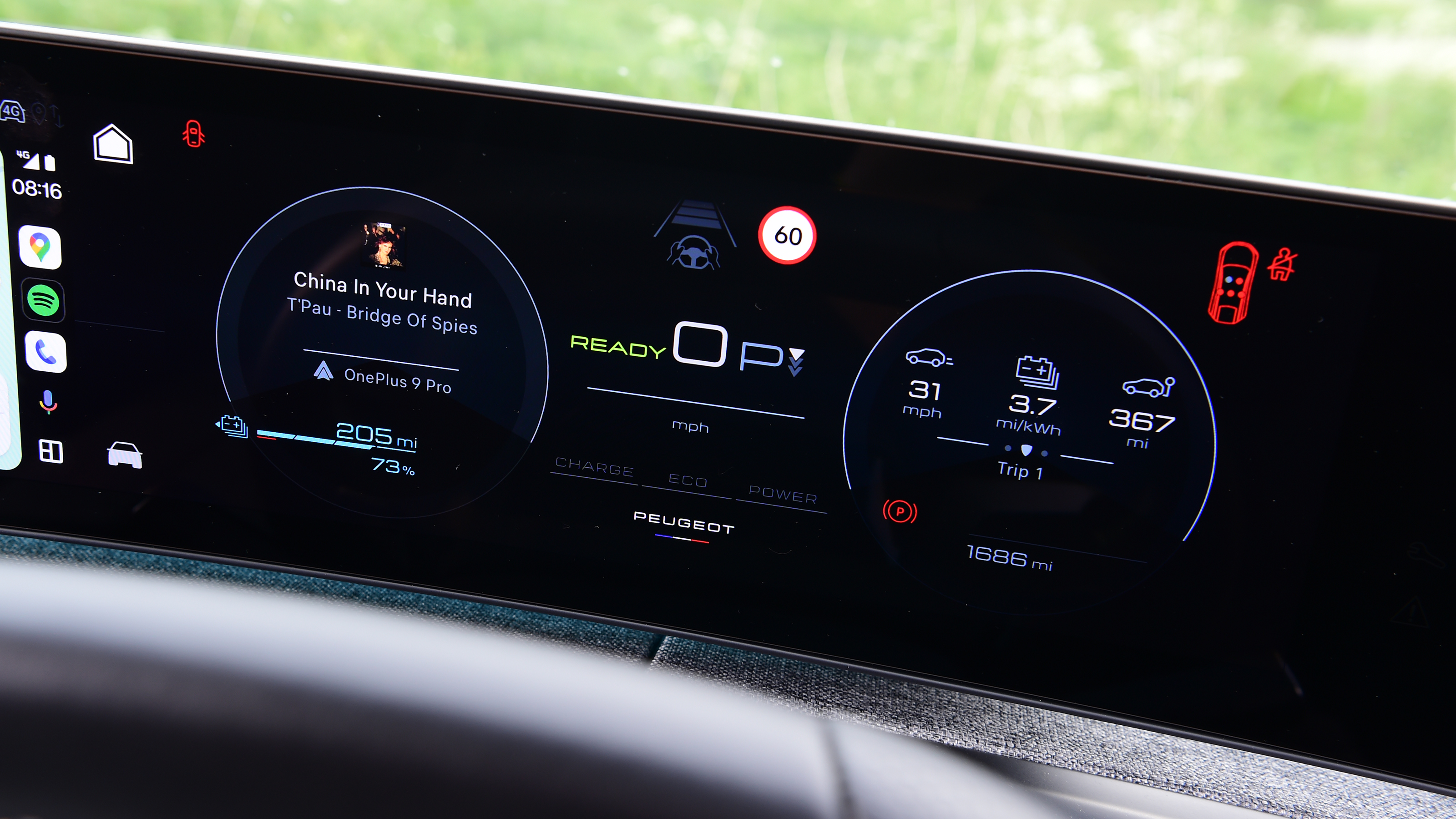 Peugeot E-3008 - dashboard screen