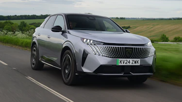 Peugeot E-3008 - front tracking
