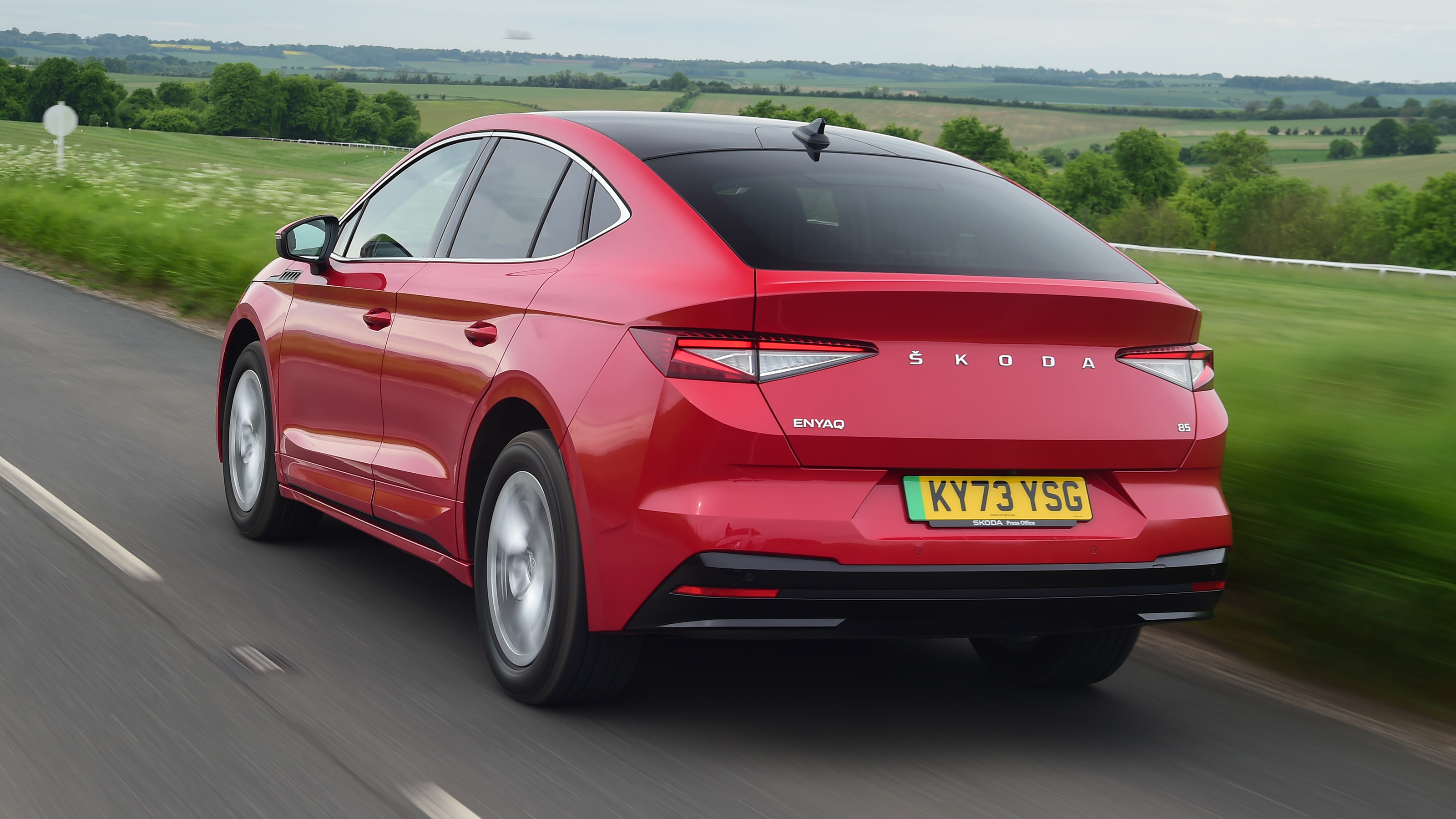 Skoda Enyaq Coupe - rear tracking