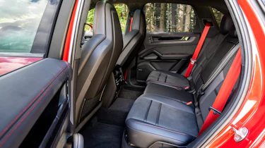 Porsche Cayenne GTS - rear seats
