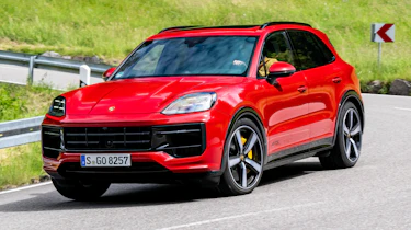 Porsche Cayenne GTS - front cornering