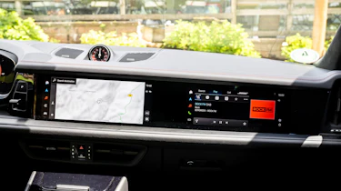 Porsche Cayenne GTS - screens
