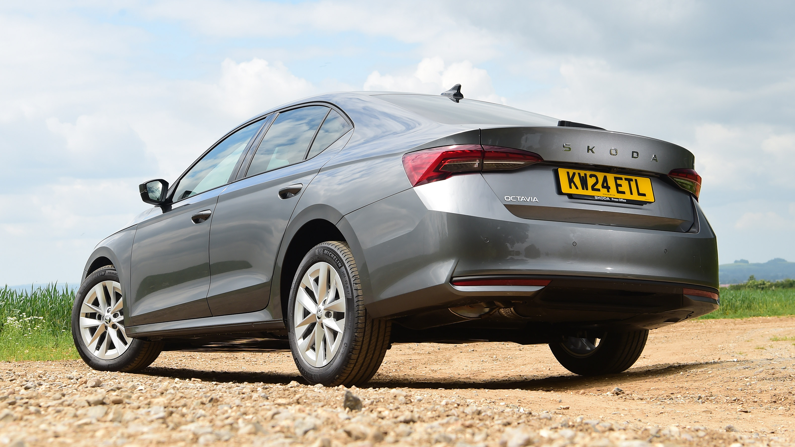 Skoda Octavia UK - rear static