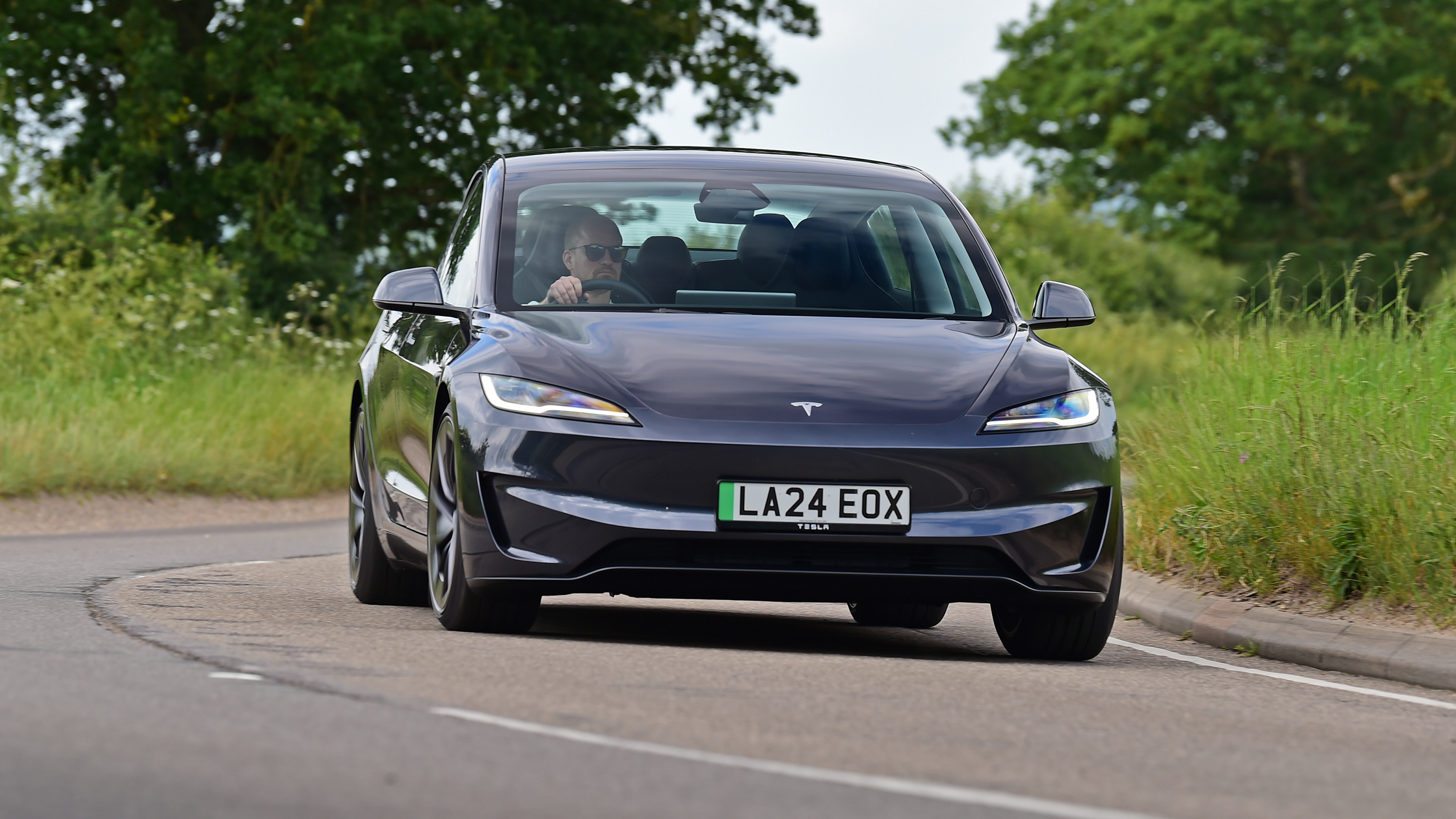Tesla Model 3 Performance - front cornering