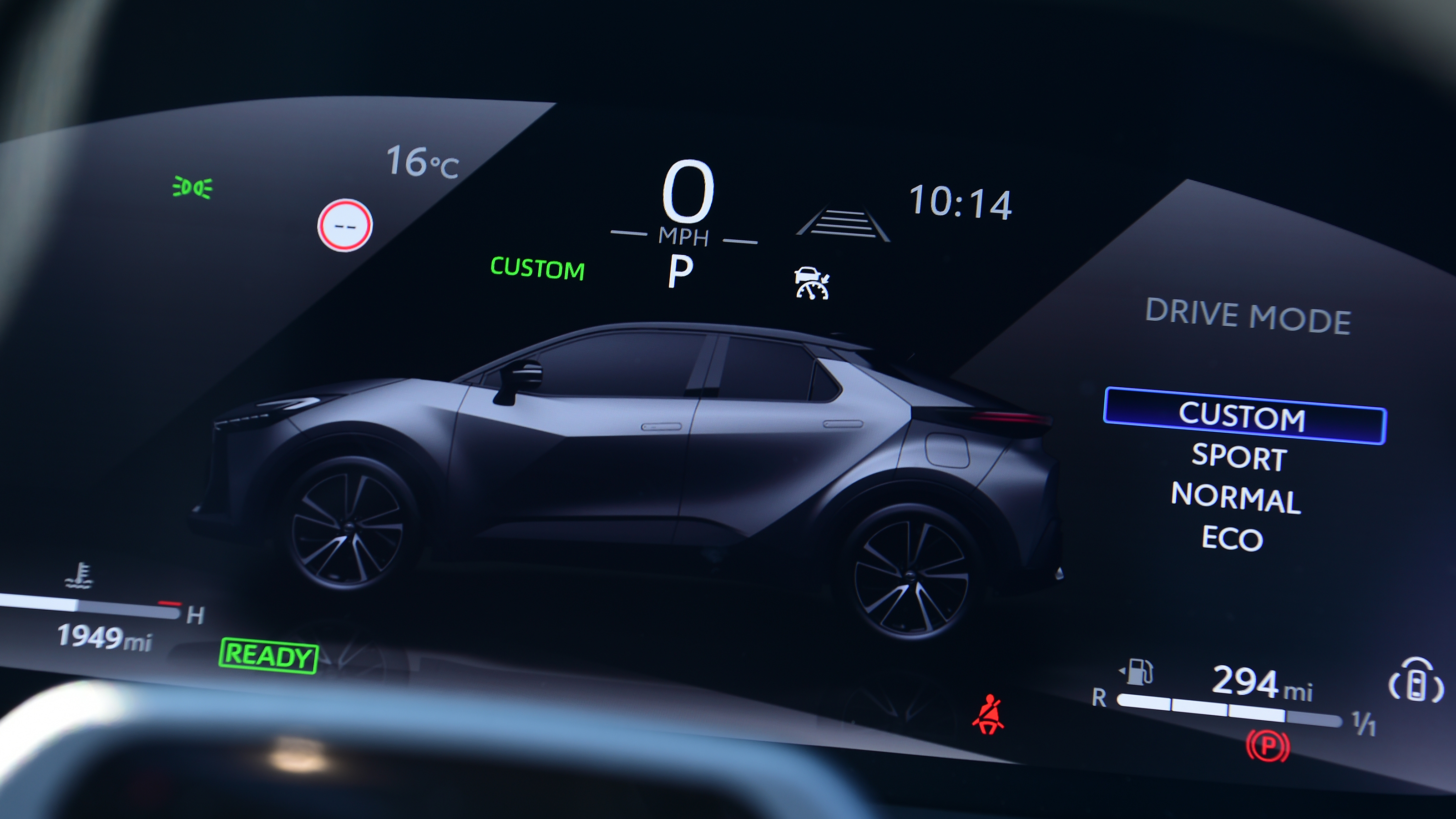 Toyota C-HR Excel - dashboard screen