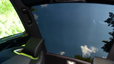 Toyota C-HR Excel - panoramic roof