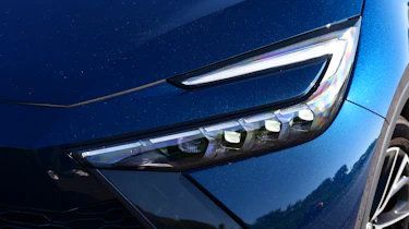 Toyota C-HR Excel - headlight