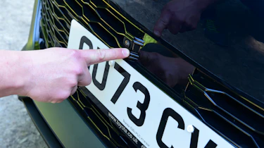 Toyota C-HR Excel - front-mounted sensor