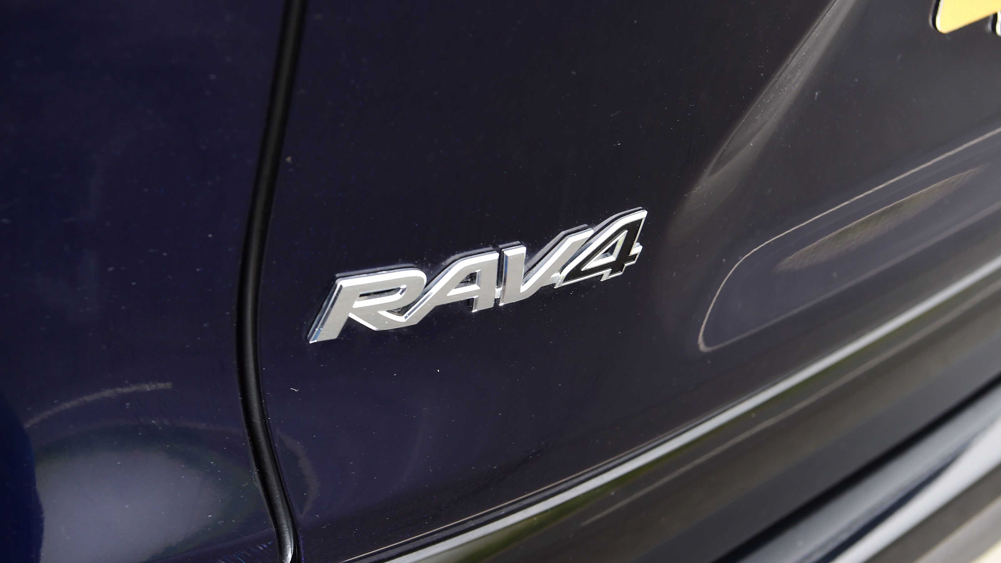 Toyota RAV4 Mk5 - rear badge