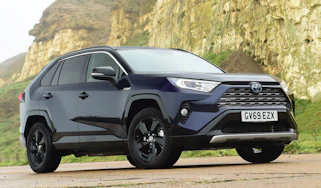 Toyota RAV4 Mk5 - front