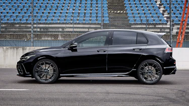 Volkswagen Golf R Black Edition - side