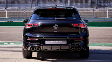 Volkswagen Golf R Black Edition - full rear