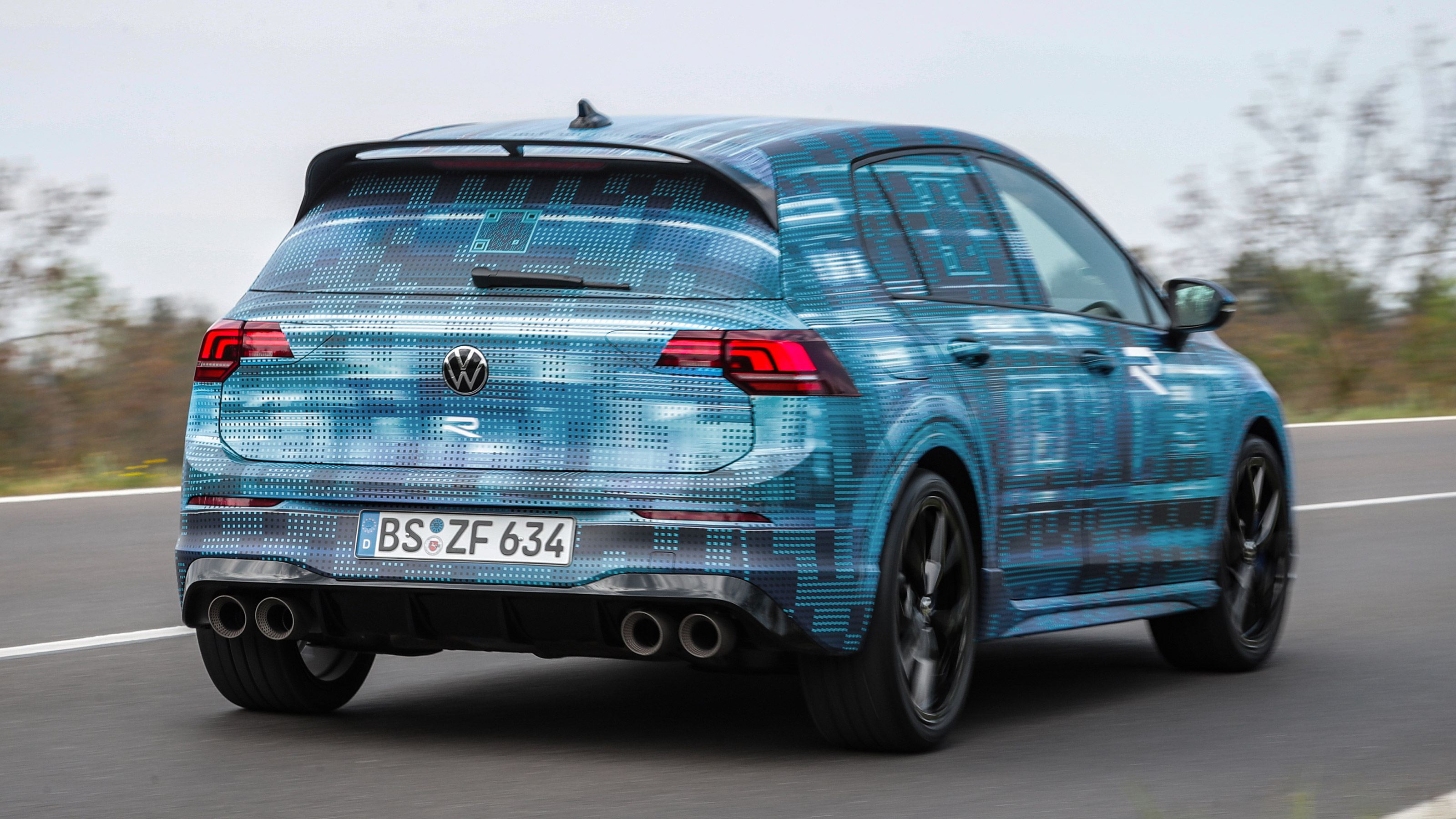 Volkswagen Golf R prototype - rear