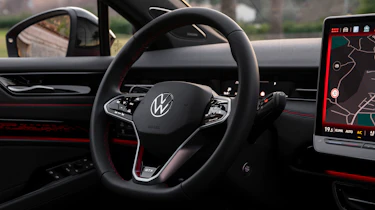 Volkswagen ID7 GTX - steering wheel