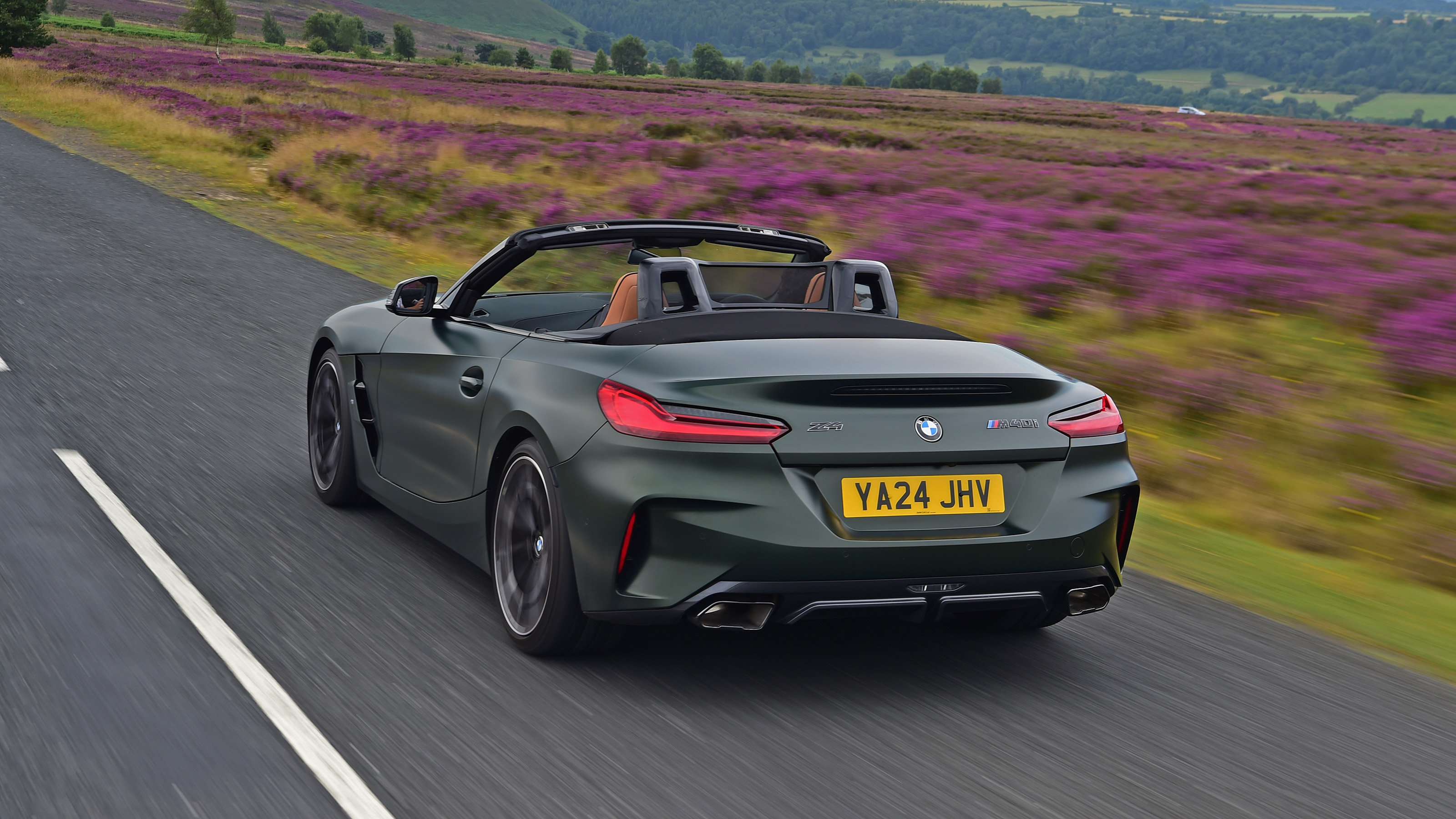 BMW Z4 - rear tracking