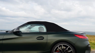 BMW Z4 - roof up