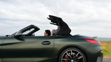 BMW Z4 M40i Handschalter - roof (opening)