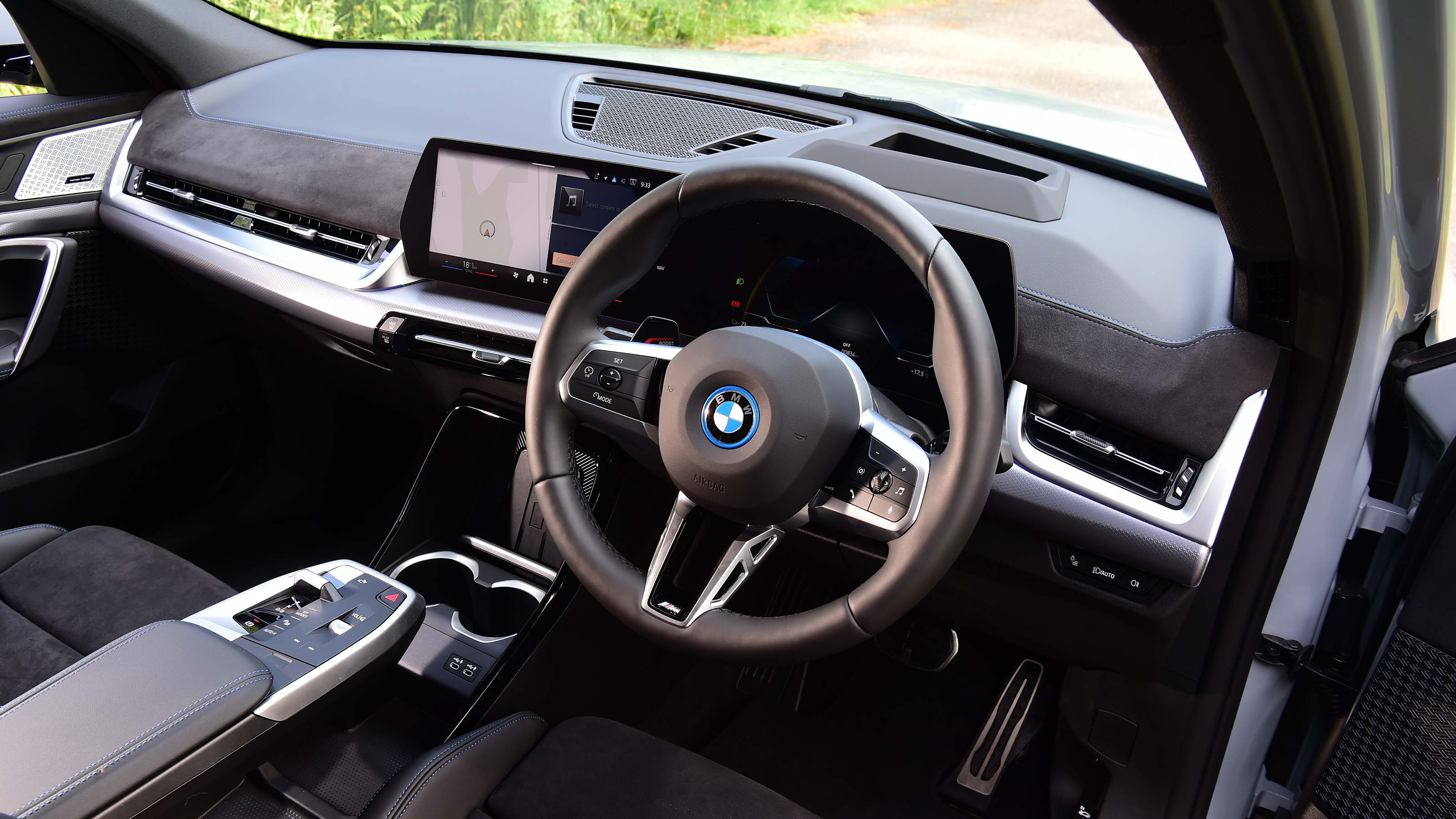 BMW iX2 - interior