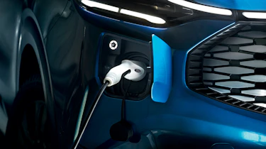 Ford E-Transit Custom - charging