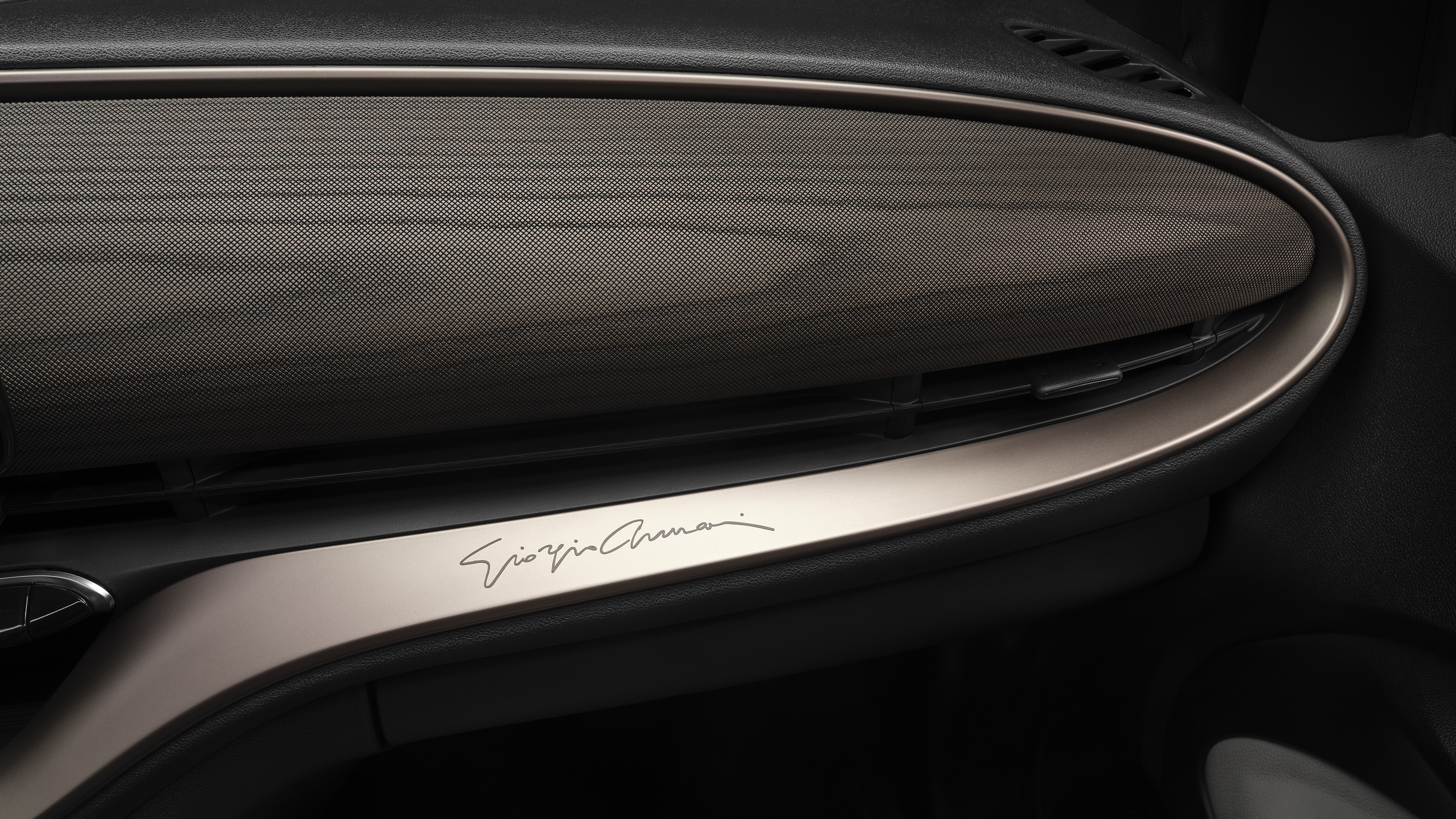 Fiat 500e Giorgio Armani - dashboard 