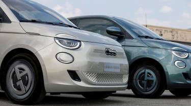 Fiat 500e Giorgio Armani - front alloys
