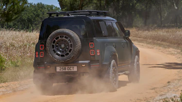 Land Rover Defender Octa - rear