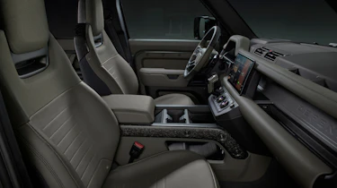 Land Rover Defender Octa - cabin
