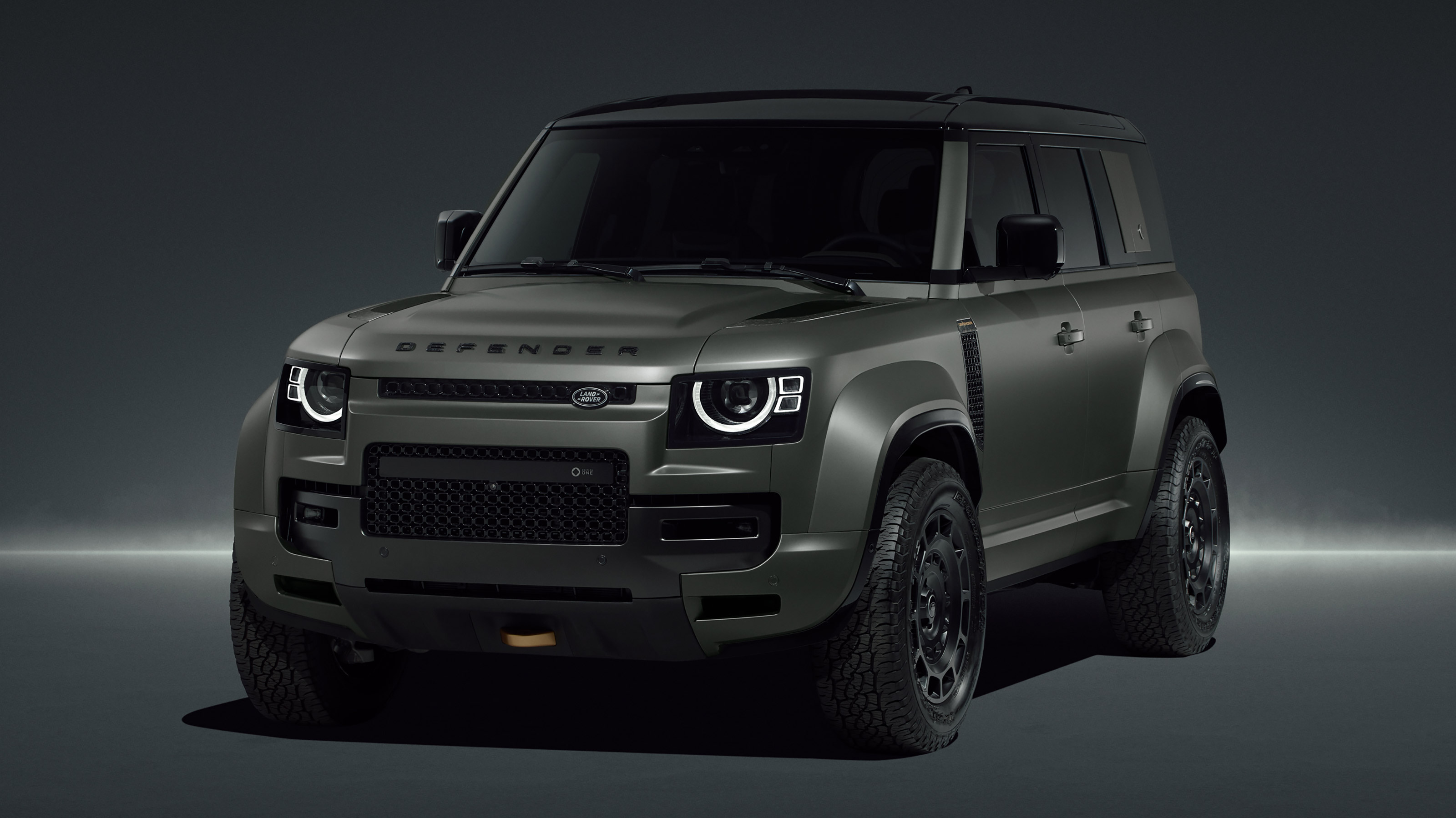 Land Rover Defender Octa - front studio