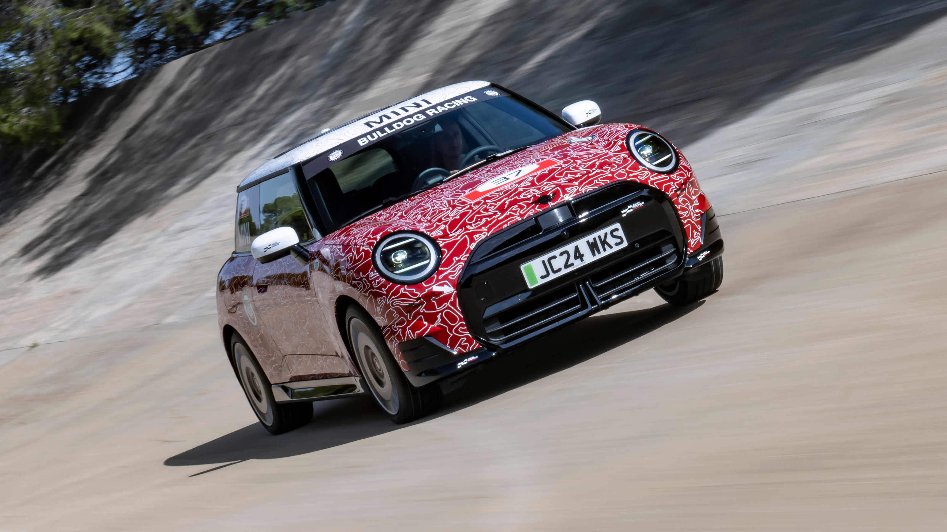MINI John Cooper Works E PROtotype - front action