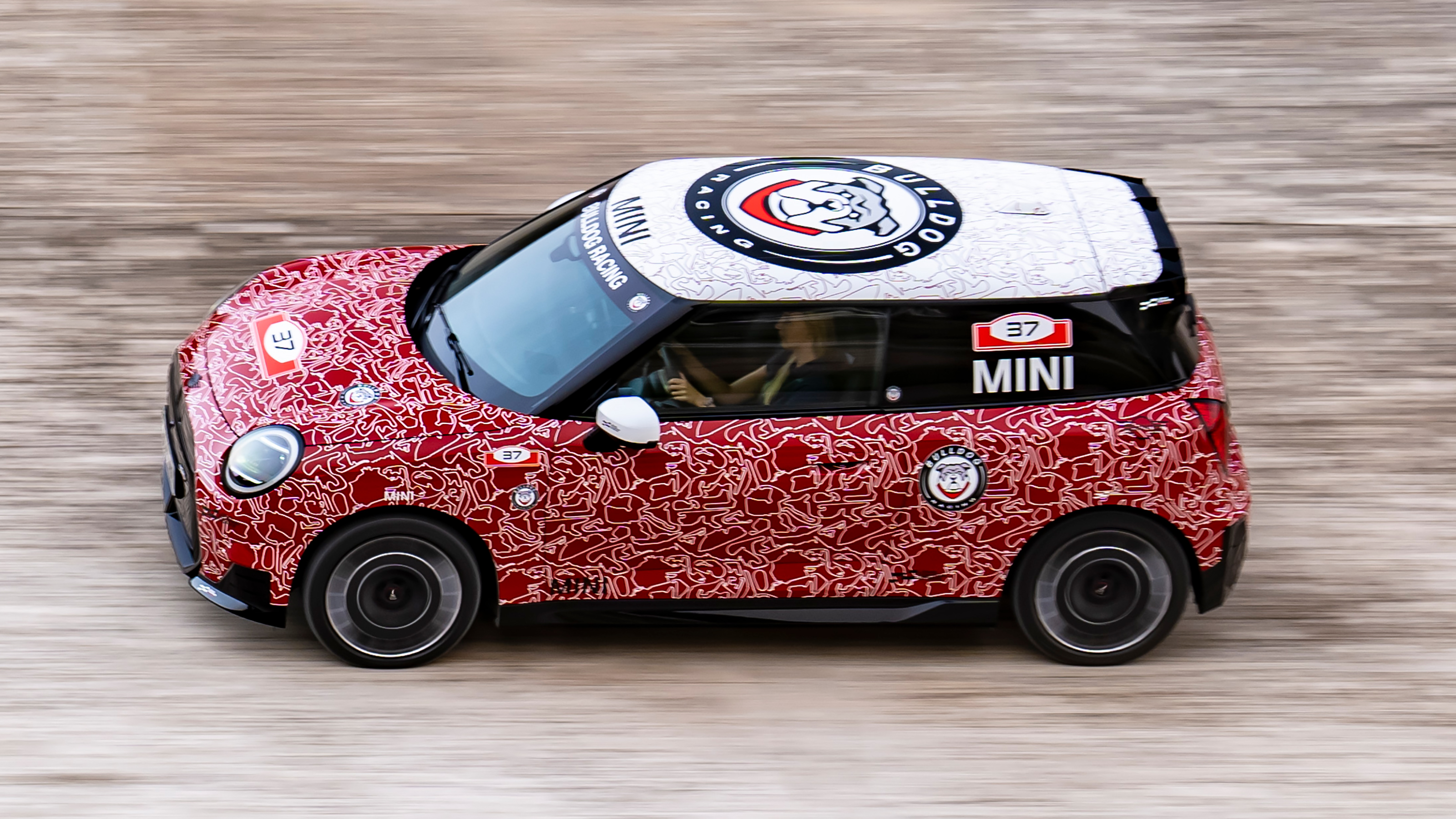 MINI John Cooper Works E PROtotype - side action
