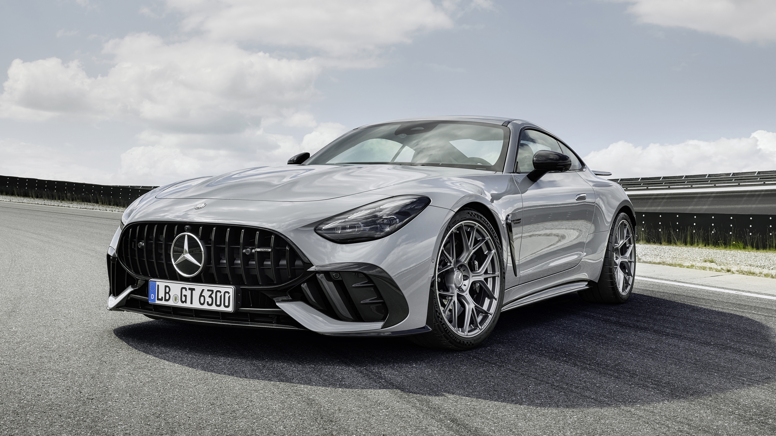 New Mercedes-AMG GT 63 Pro 4MATIC+ - front static 