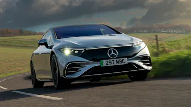 Mercedes EQS - front tracking
