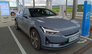 Polestar 2 Single Motor connected to charging station