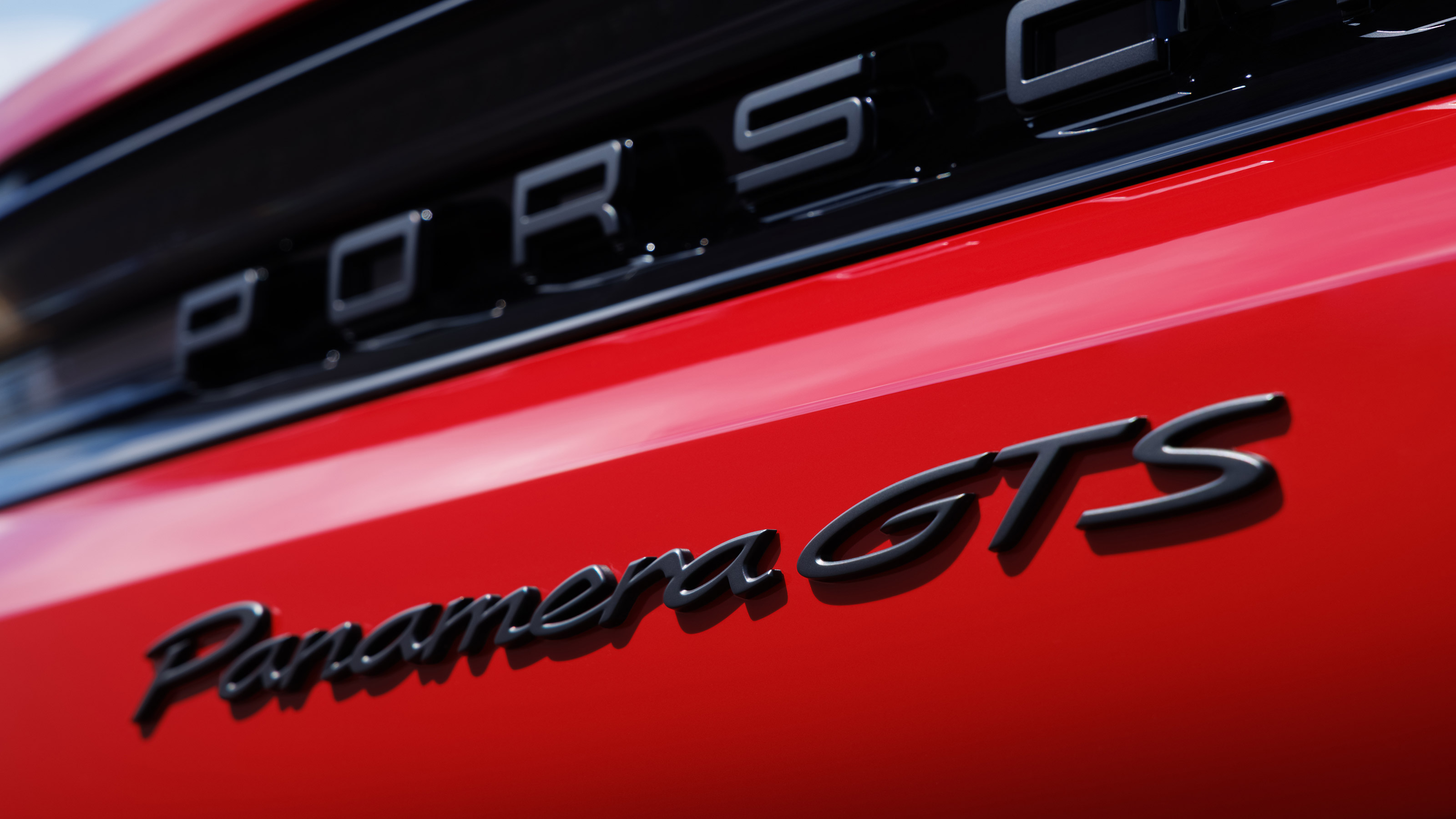 Porsche Panamera GTS - badge