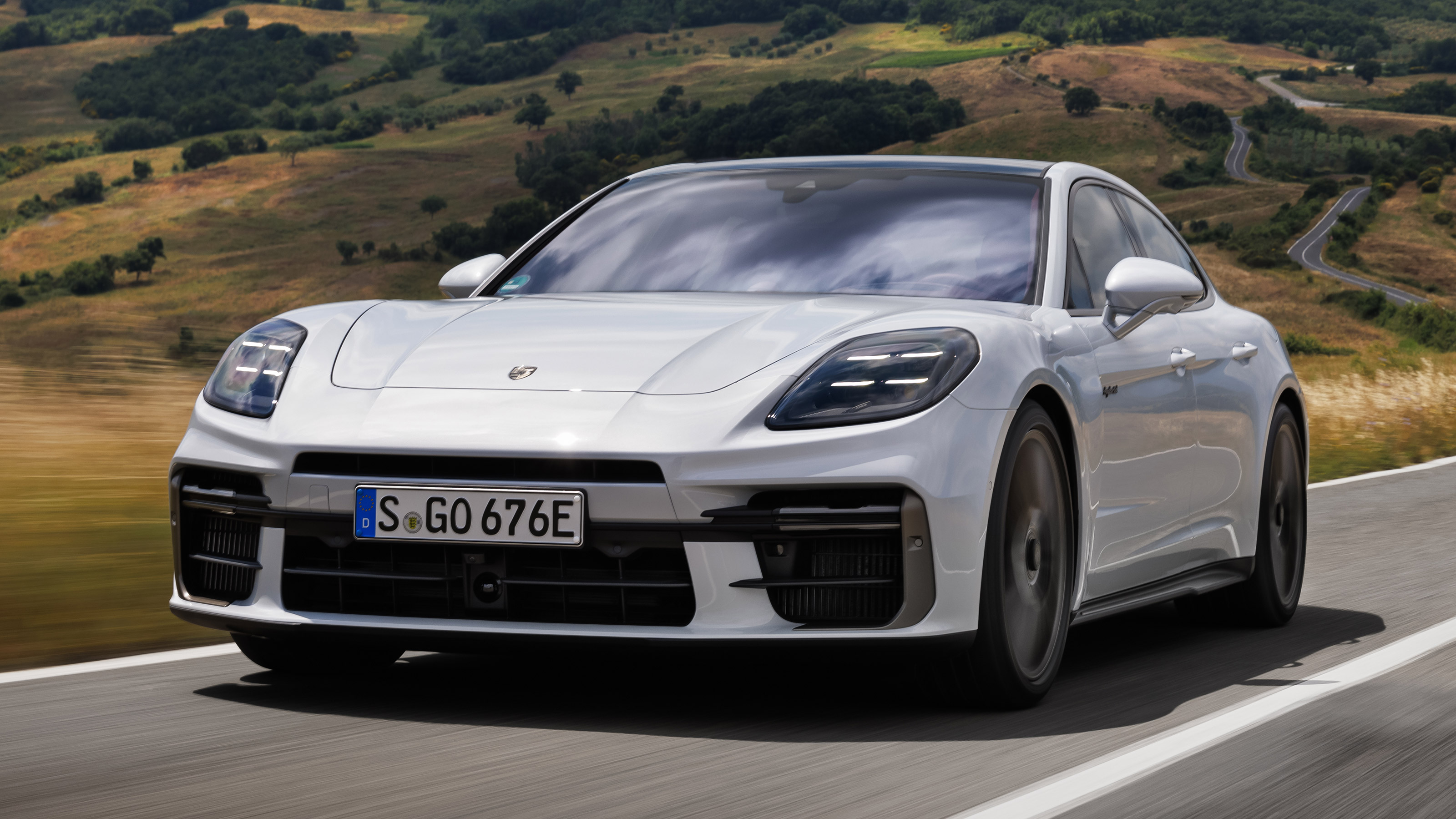 Porsche Panamera Turbo S E-Hybrid - front